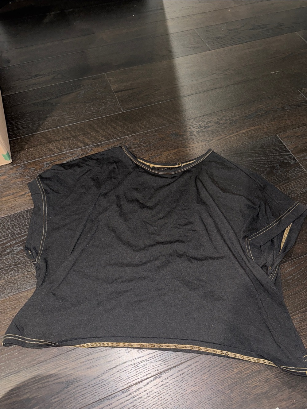 Black Short Sleeve Crop Top